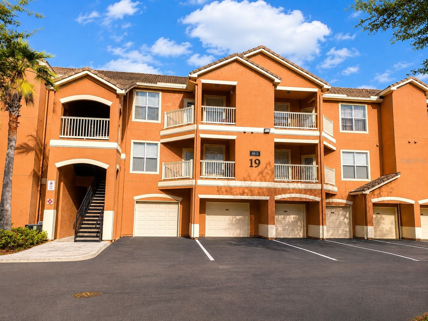 8813 VILLA VIEW CIRCLE 204