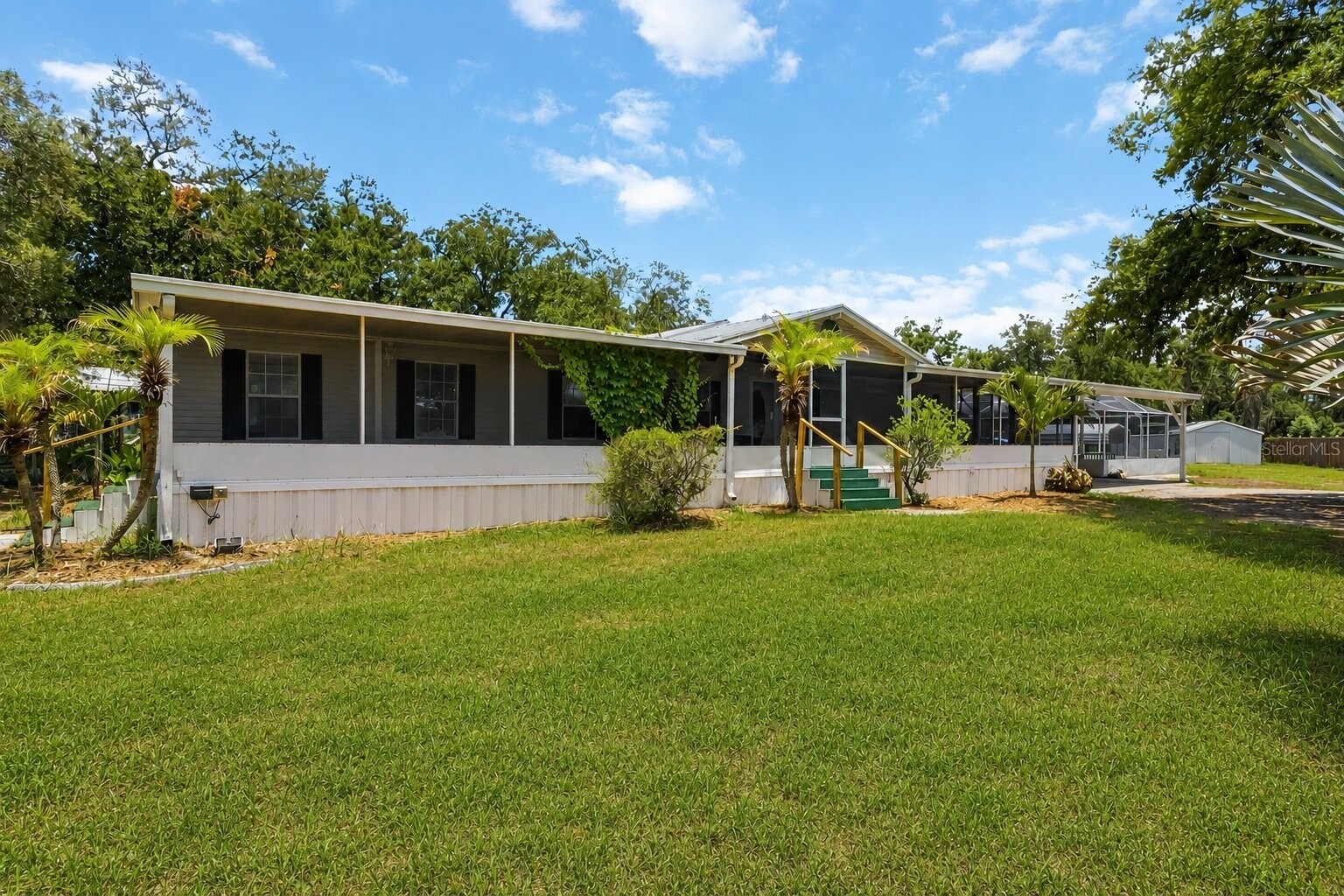 12104 WOODSIDE DRIVE
