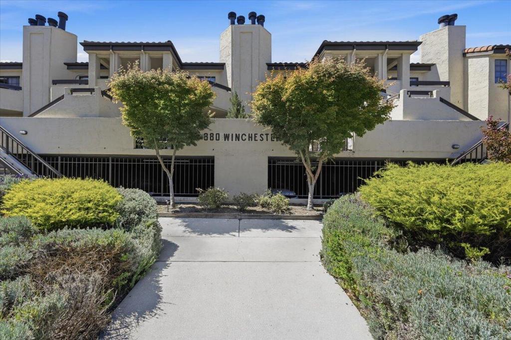 880 N Winchester Boulevard 101