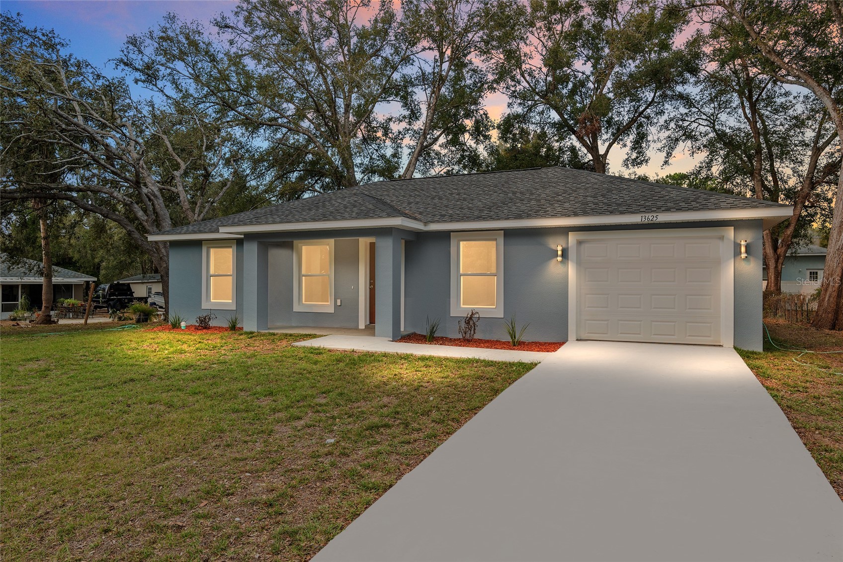 1820 SW HARBOR HILLS ROAD