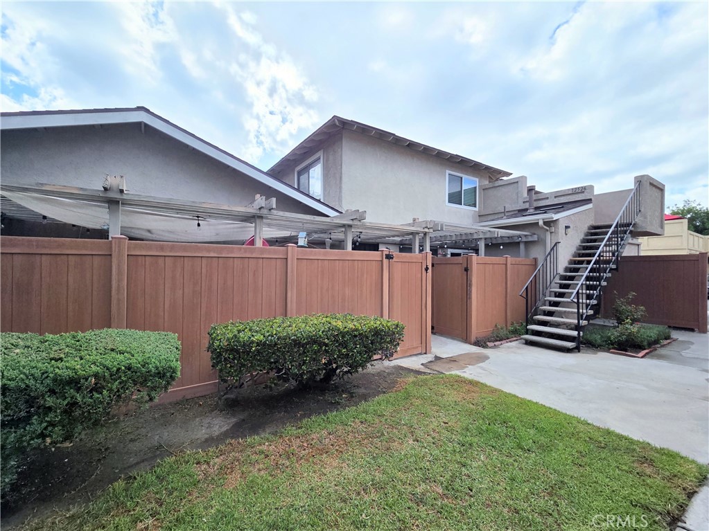 12526 Cuesta Drive