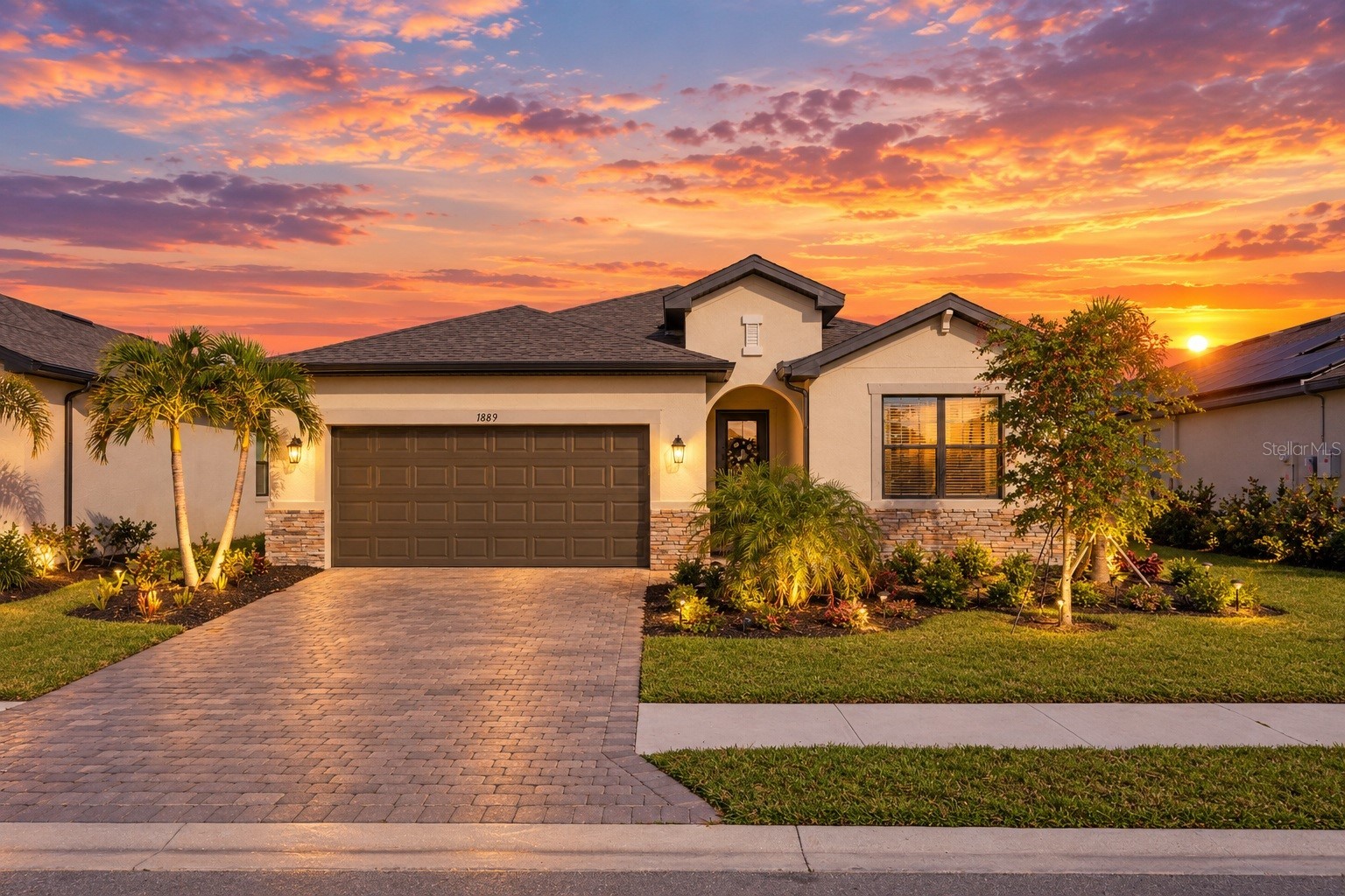 1889 SADDLEWOOD CIRCLE
