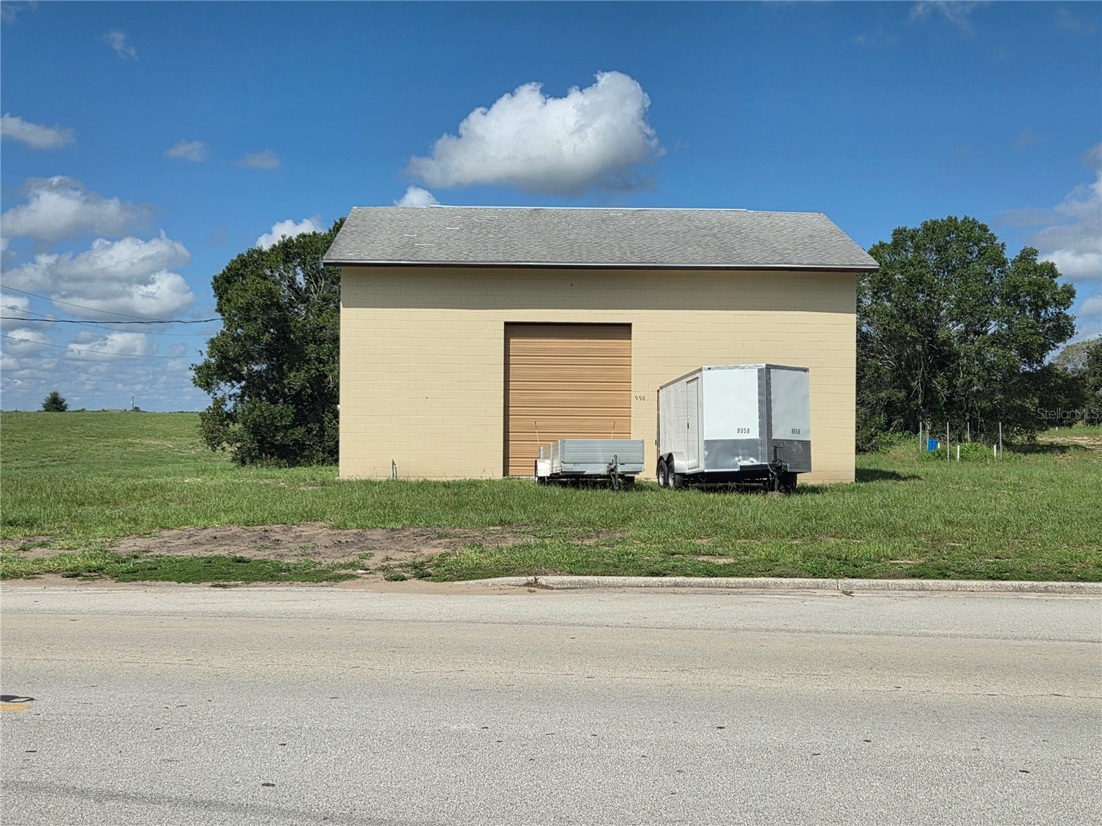996 S SCENIC HIGHWAY