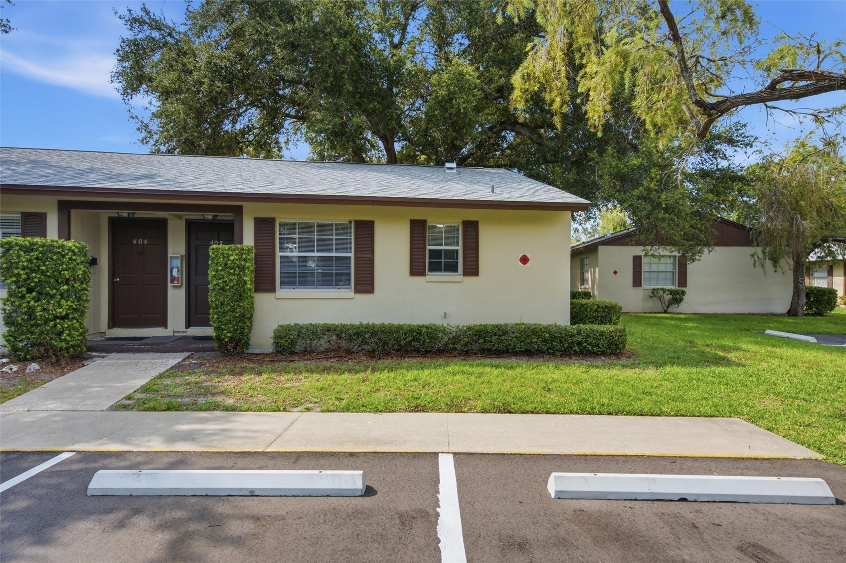 4215 E BAY DRIVE 405