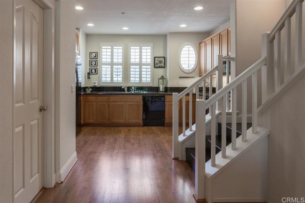 1383 Cattail Ct