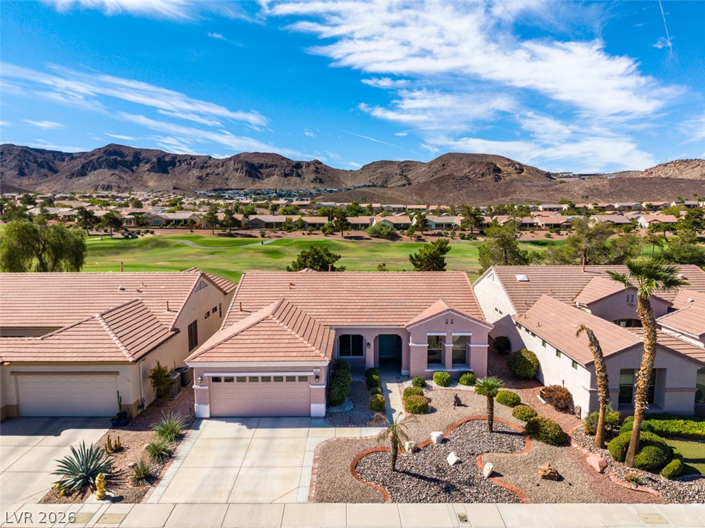 541 MOUNTAIN LINKS Drive