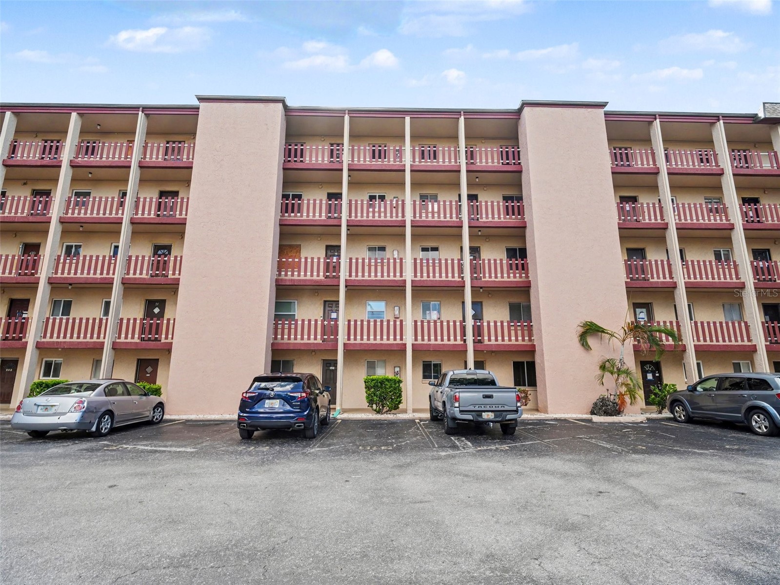 4023 LAKE BAYSHORE DRIVE 112