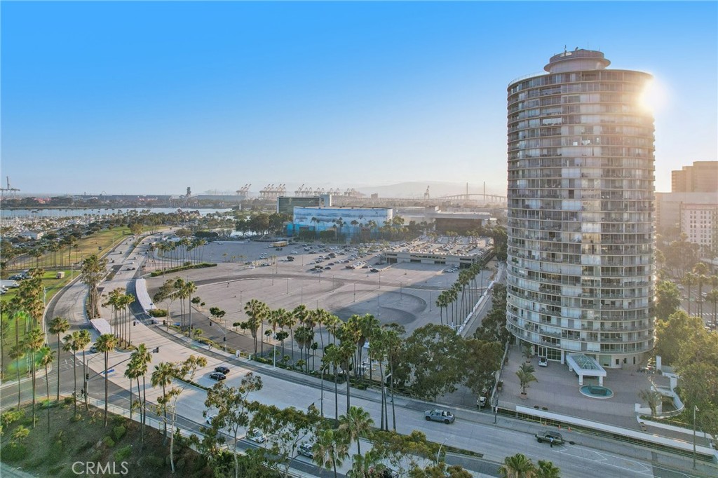 700 E Ocean Boulevard 2801