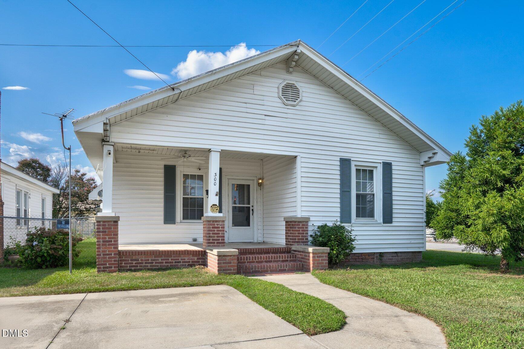 300 W Howard Avenue, Tarboro, NC 27886