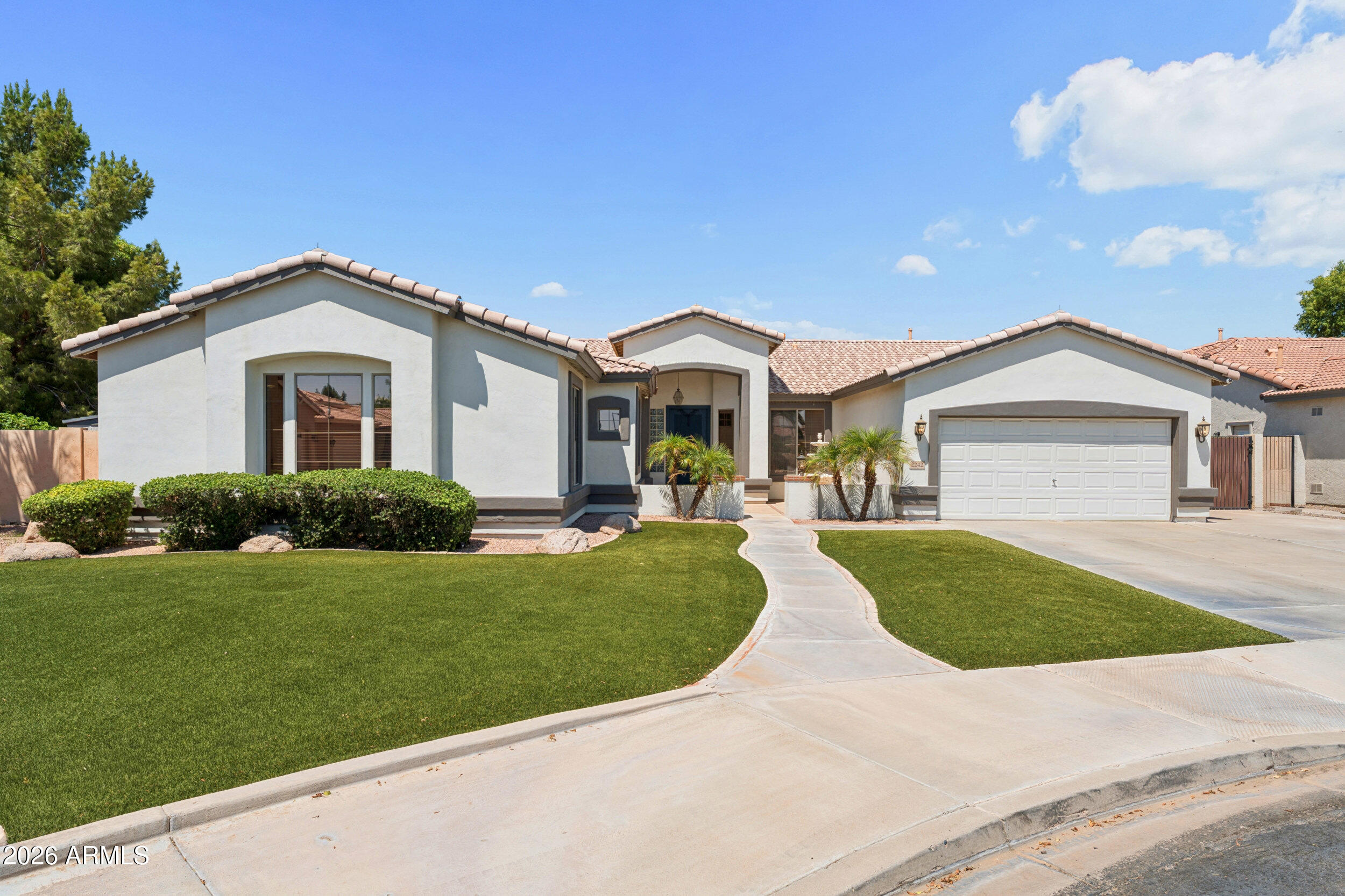 2242 W HAWKEN Way, Chandler, AZ 85286