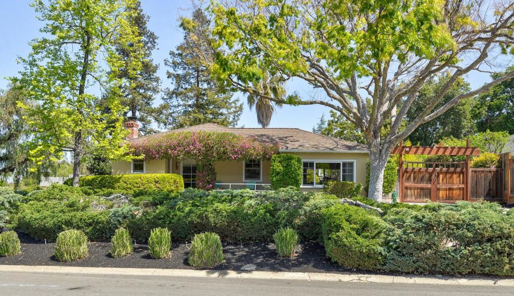 22071 Hibiscus Drive