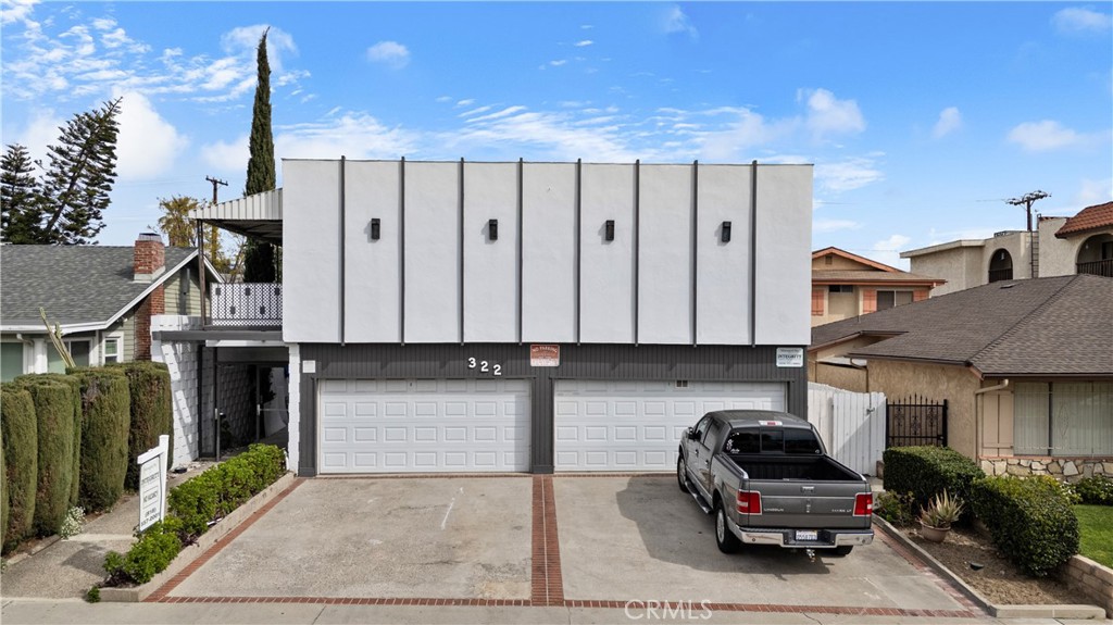322 N Isabel
