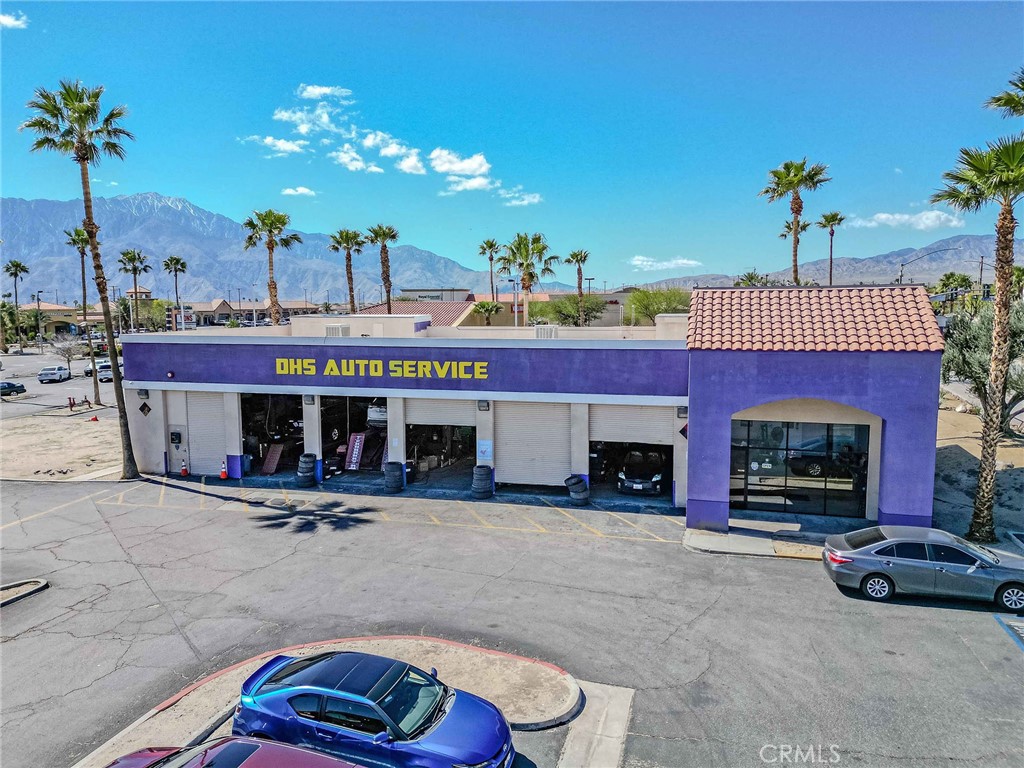 14010 Palm Dr
