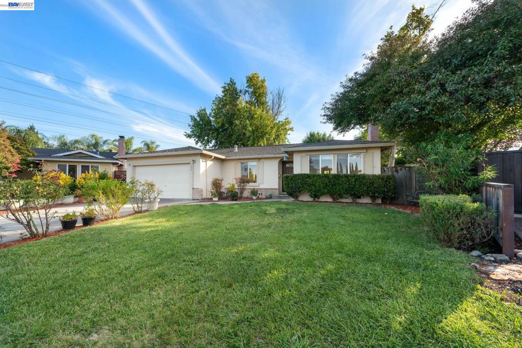 120 Montclair Pl