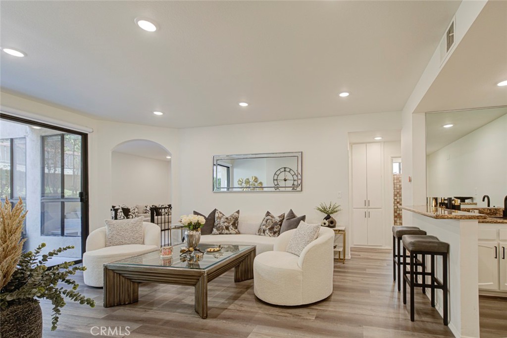 511 N Jackson 101