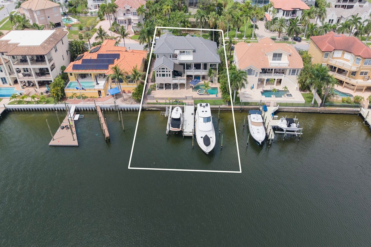 6113 PASADENA POINT BOULEVARD