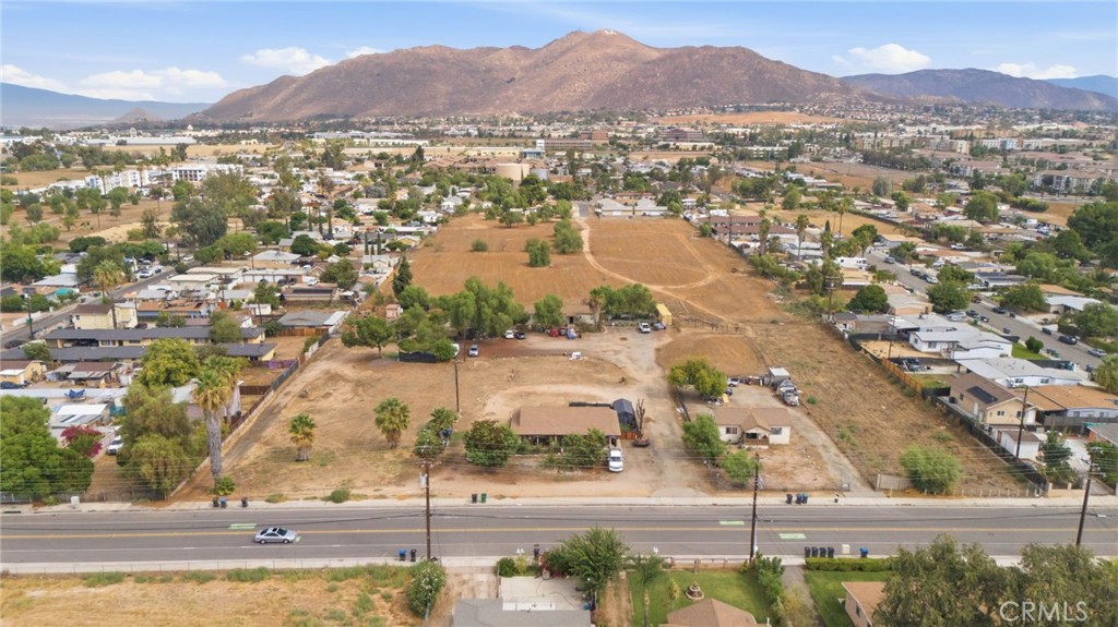 21840 & 21796 Cottonwood Ave