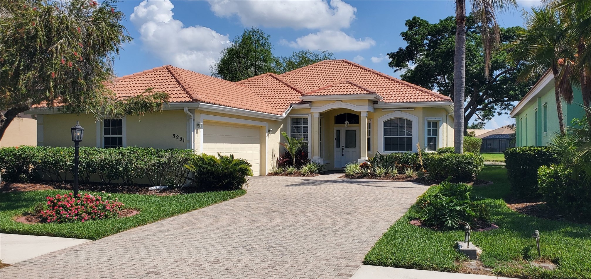 5231 HIGHBURY CIRCLE