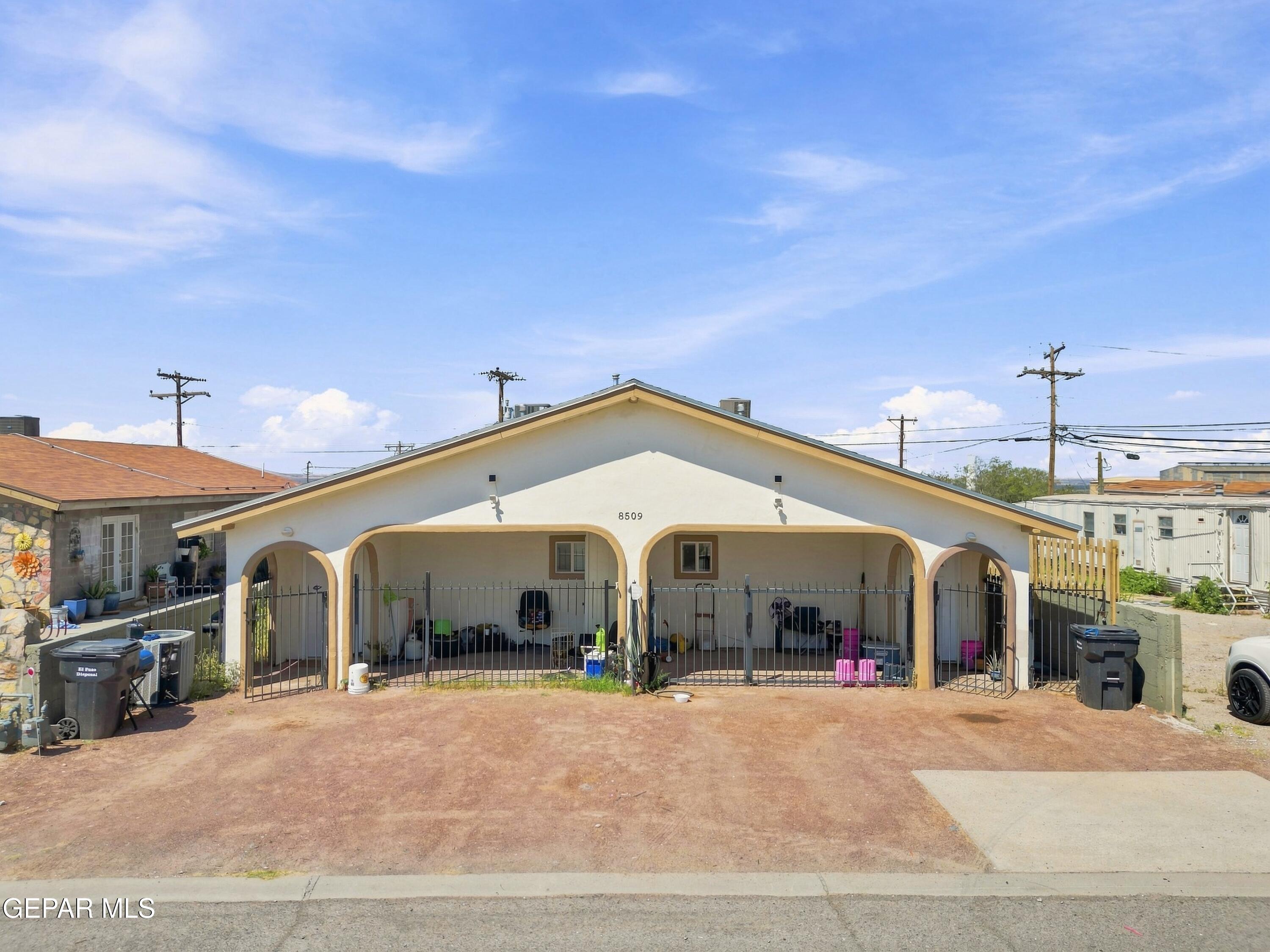 8509 Kingsway Road A&B, Canutillo, TX 79835