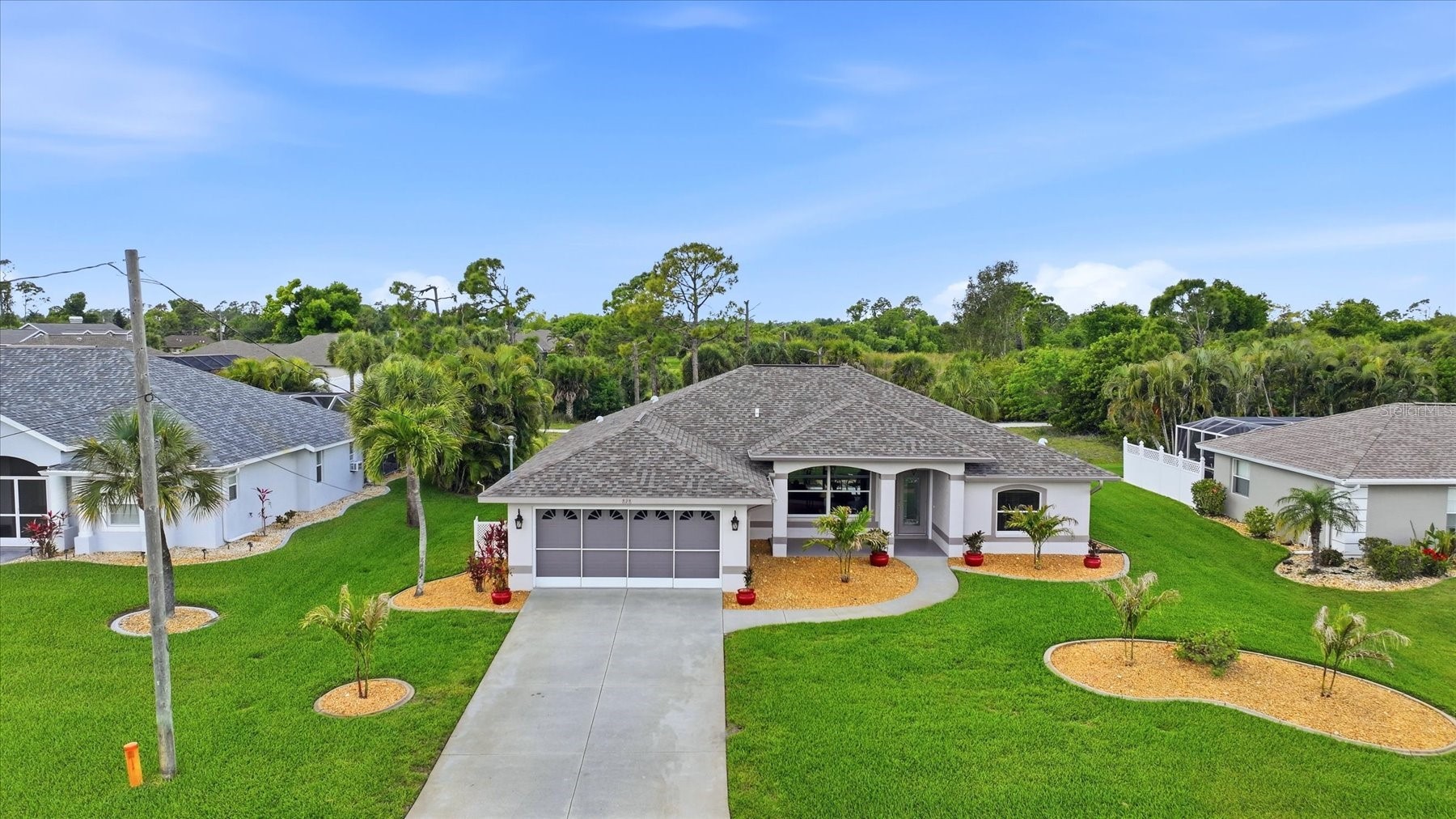 828 ROTONDA CIRCLE