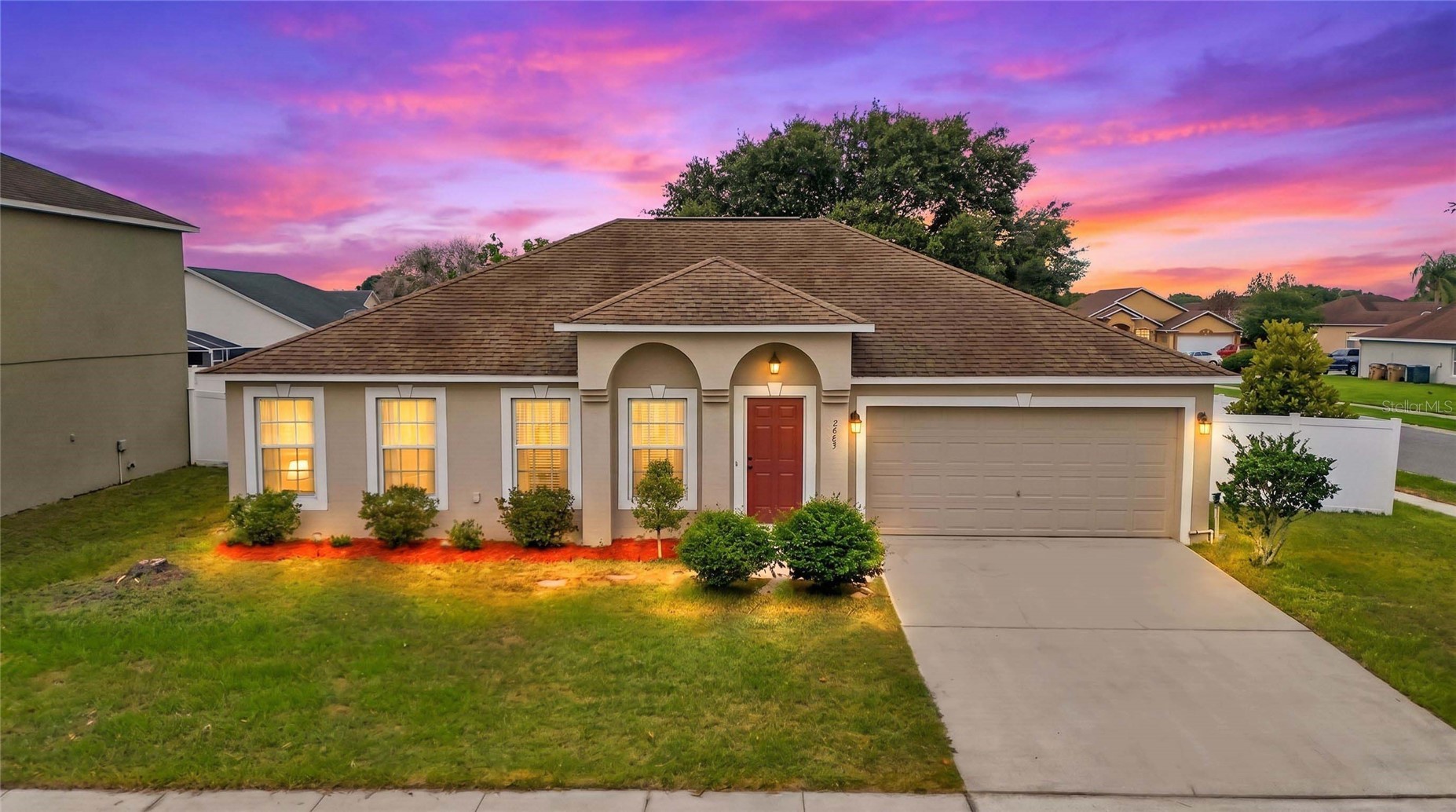 2589 HUNLEY LOOP