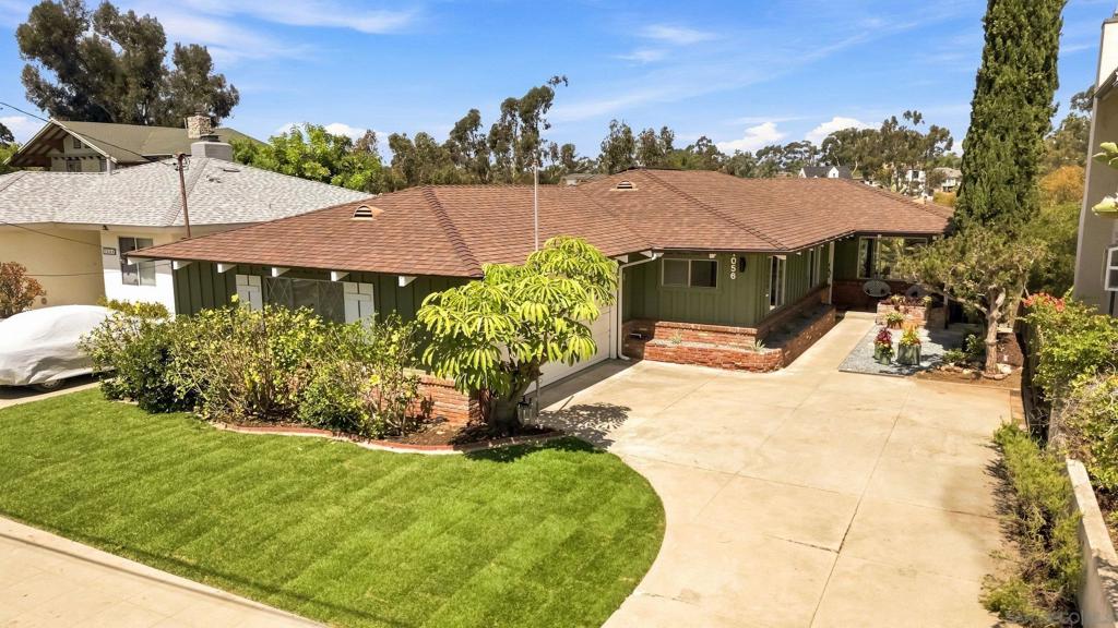 1056 Meade Ave