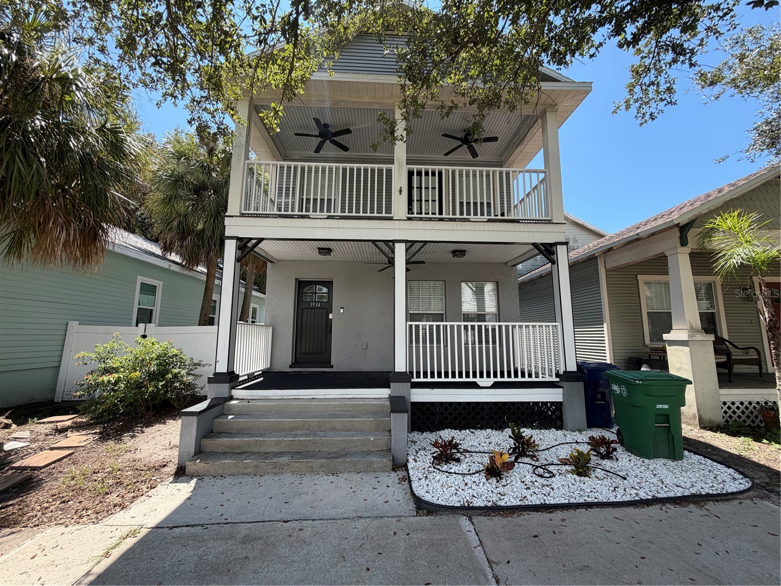 1934 W SPRUCE STREET