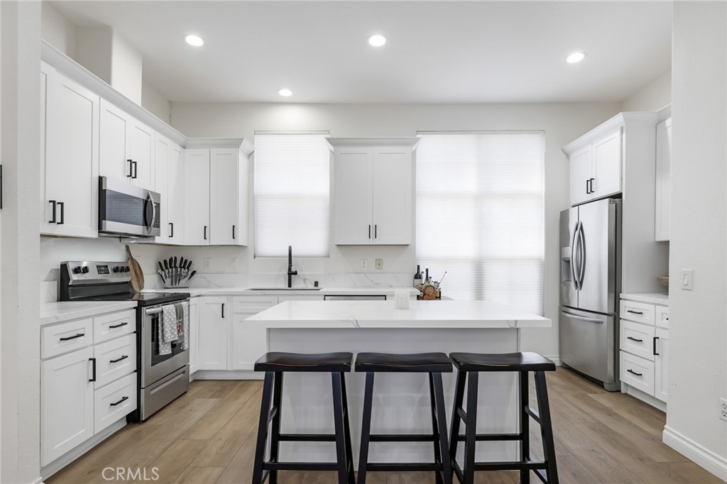 8017 E Naples