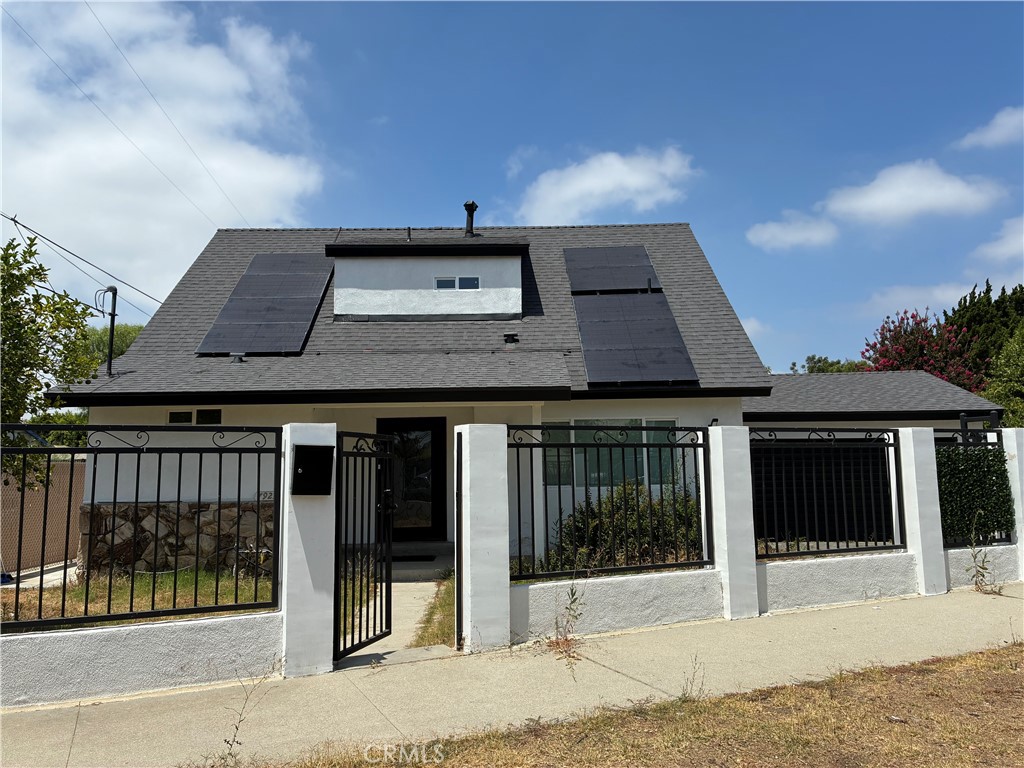 7923 Bellaire