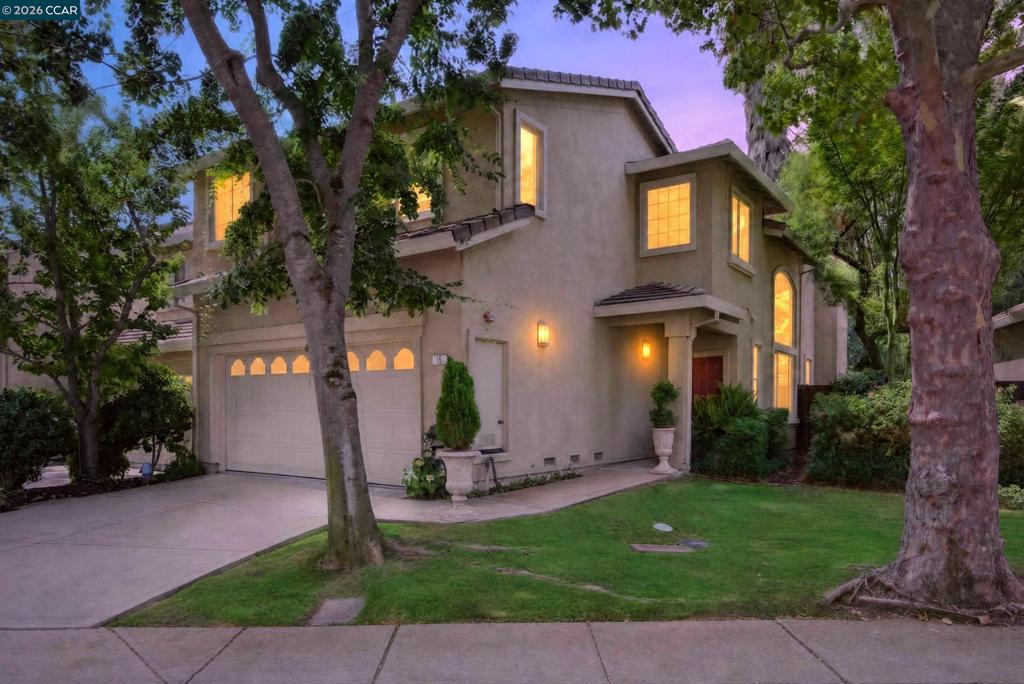 15 Creekside Dr