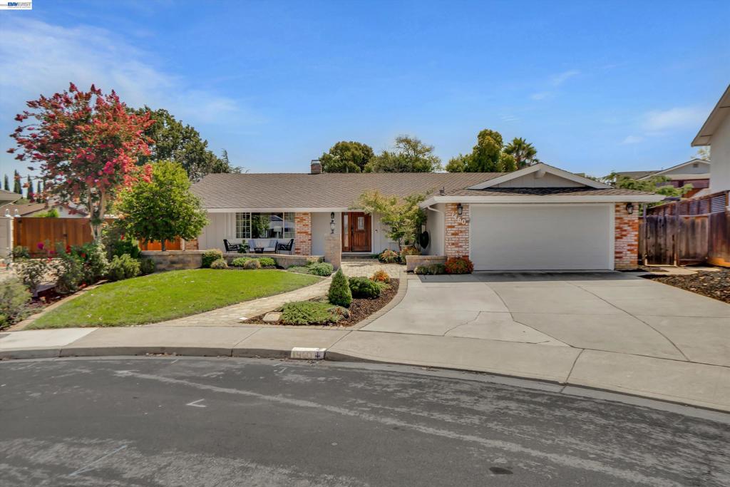 1460 Calais Ct