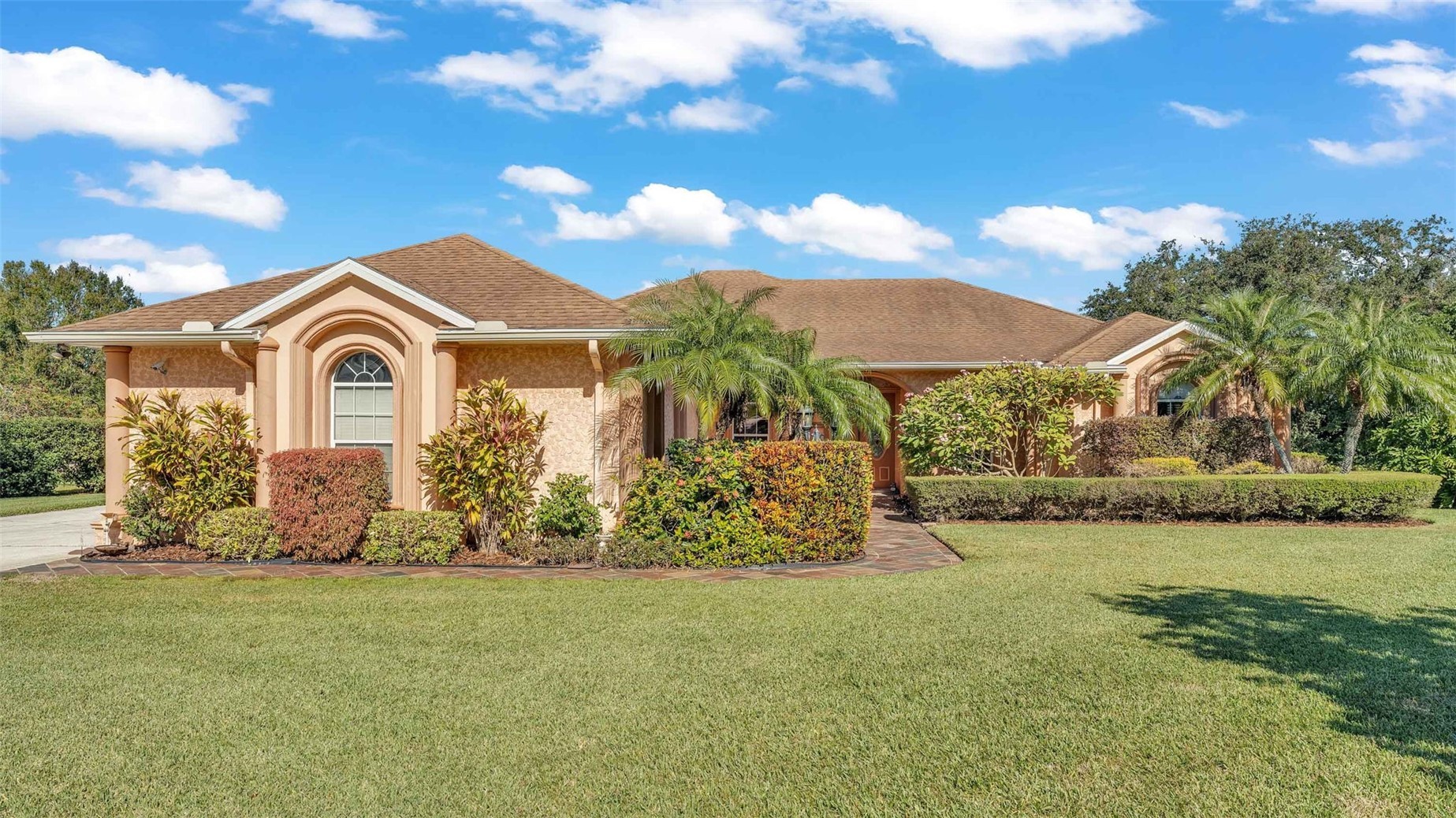 3206 HERON COVE