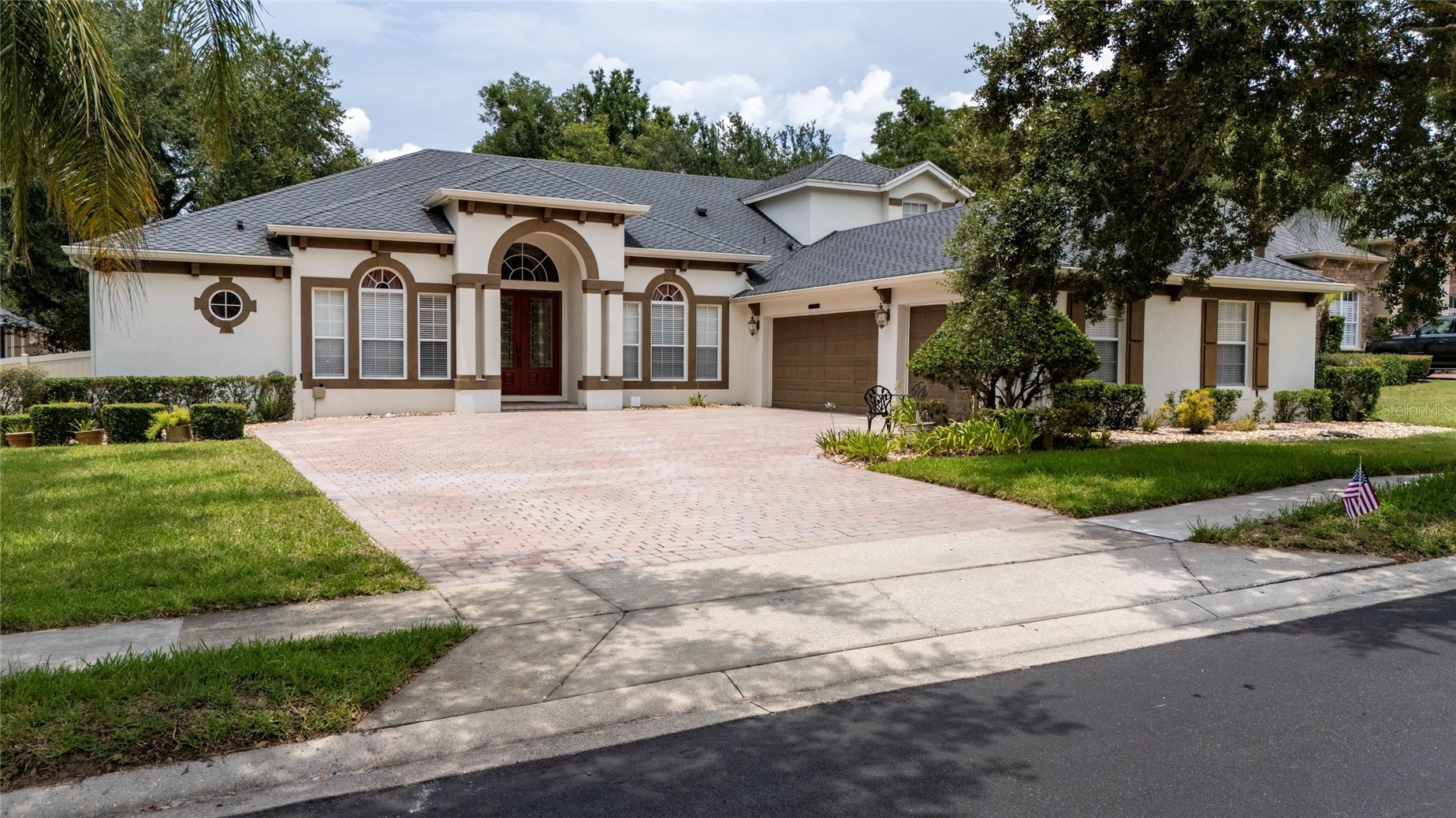 6230 BORDEAUX CIRCLE