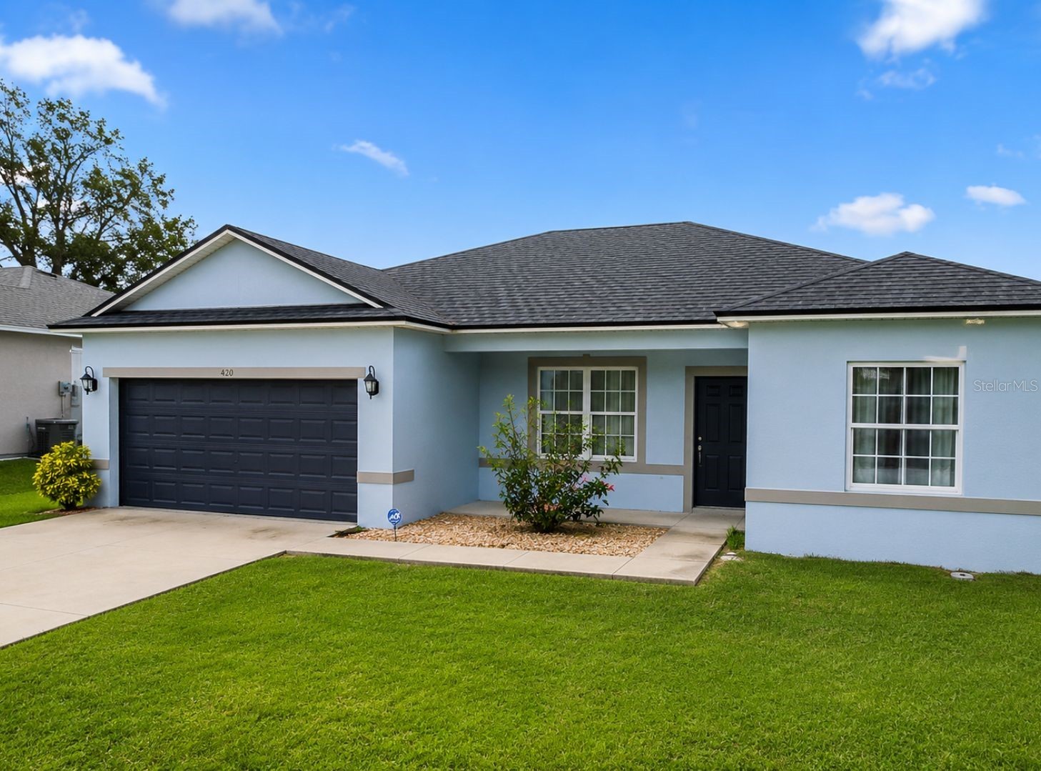 420 E EAGLE DRIVE