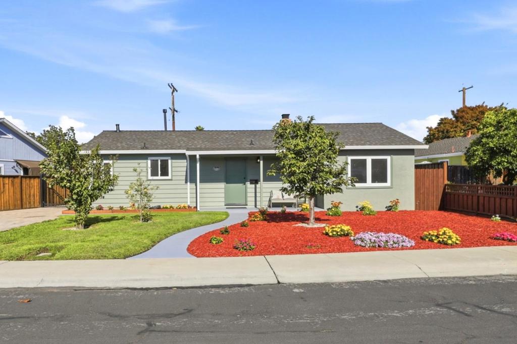 1285 Chapel Drive