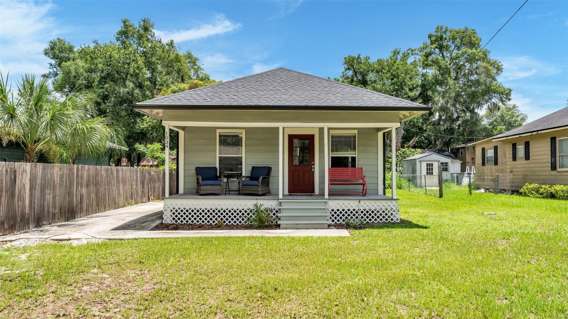 1034 S DAKOTA AVENUE