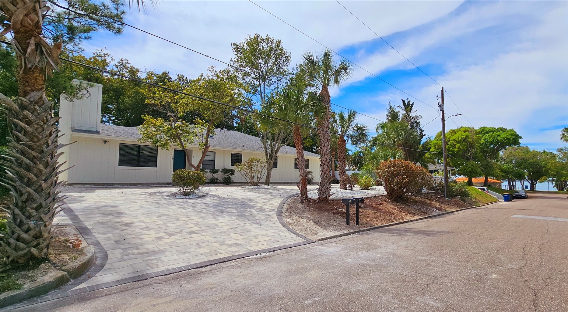 317 PLEASANT STREET