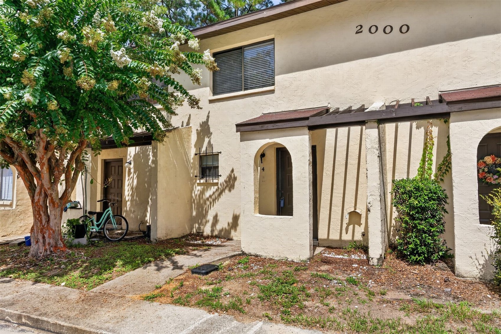 2735 SW 35TH PLACE 2004