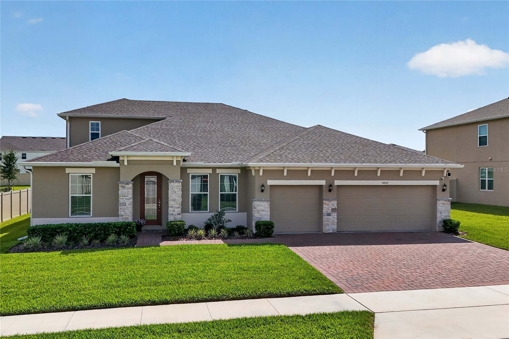 4937 GOLDEN ZENITH WAY