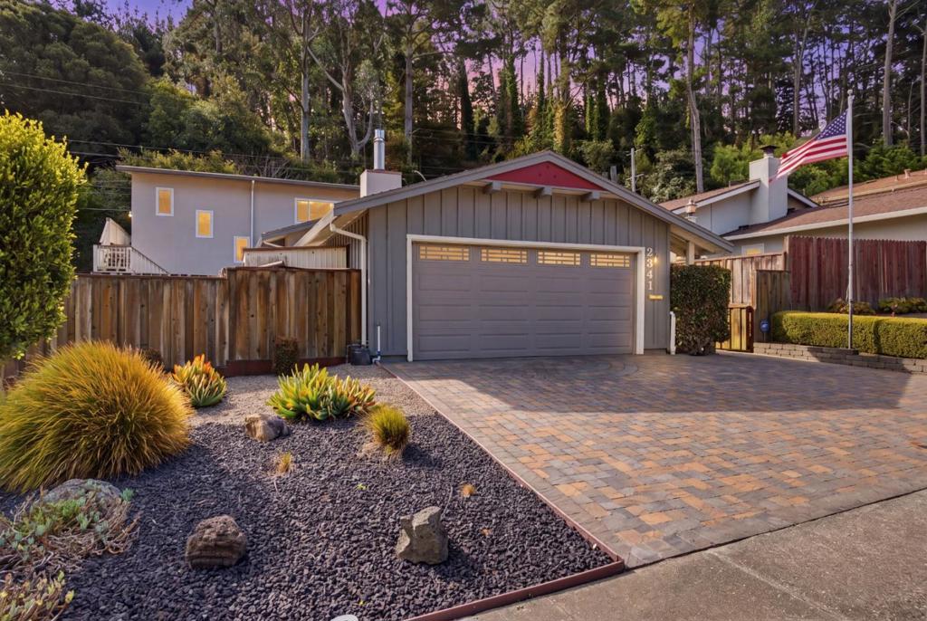 2341 Valleywood Drive