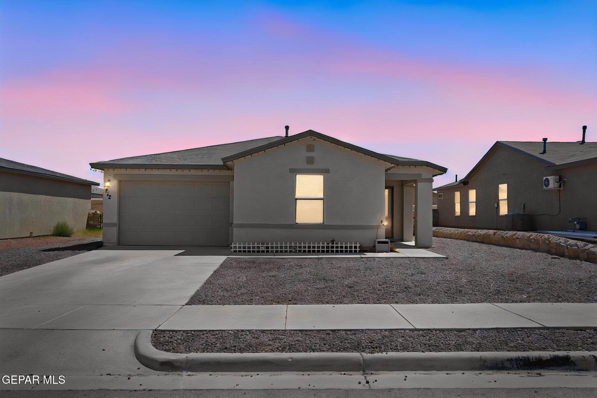 712 Nuevo Desierto Drive, Horizon City, TX 79928