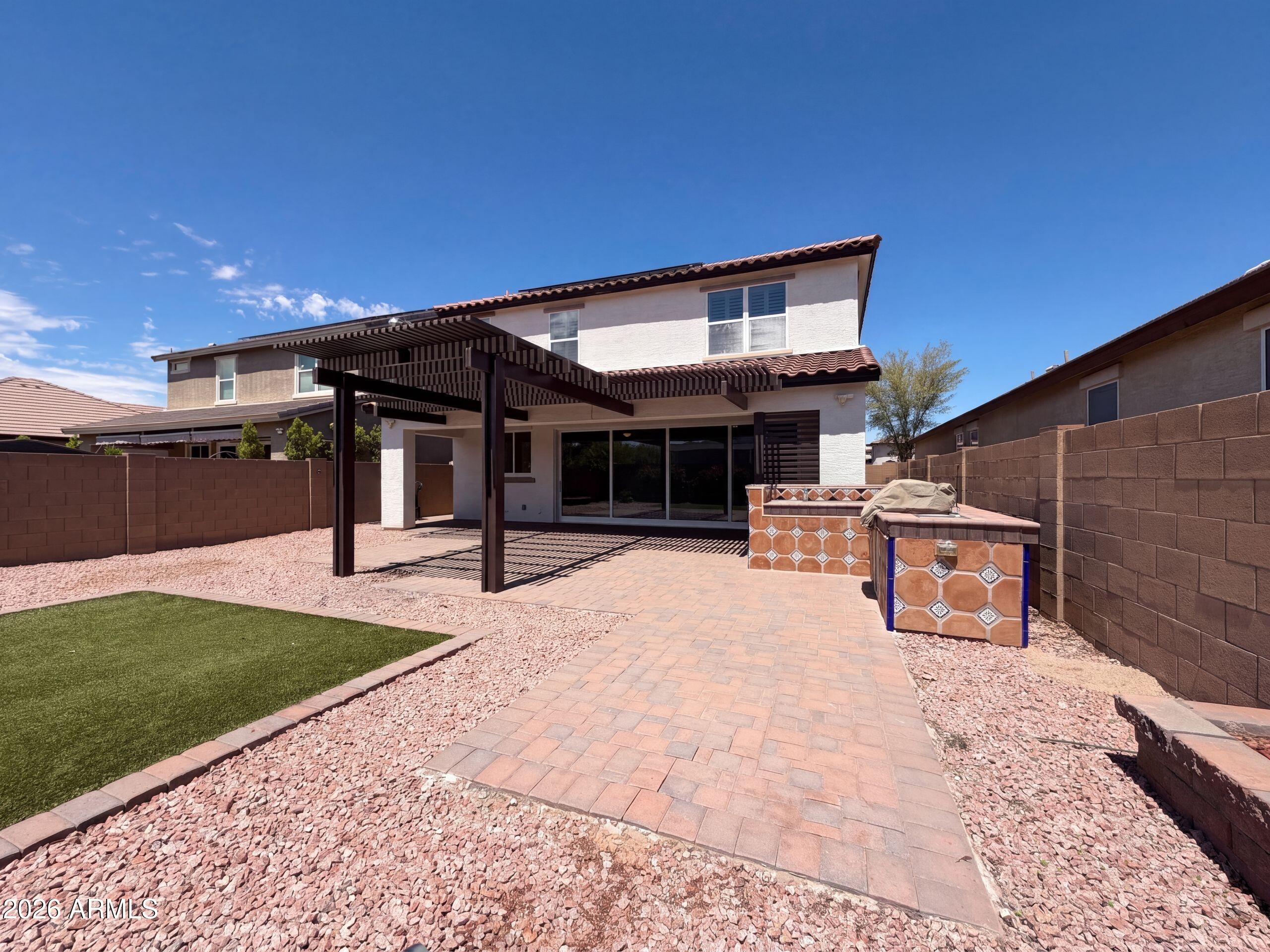 841 E GARY Lane, Phoenix, AZ 85042