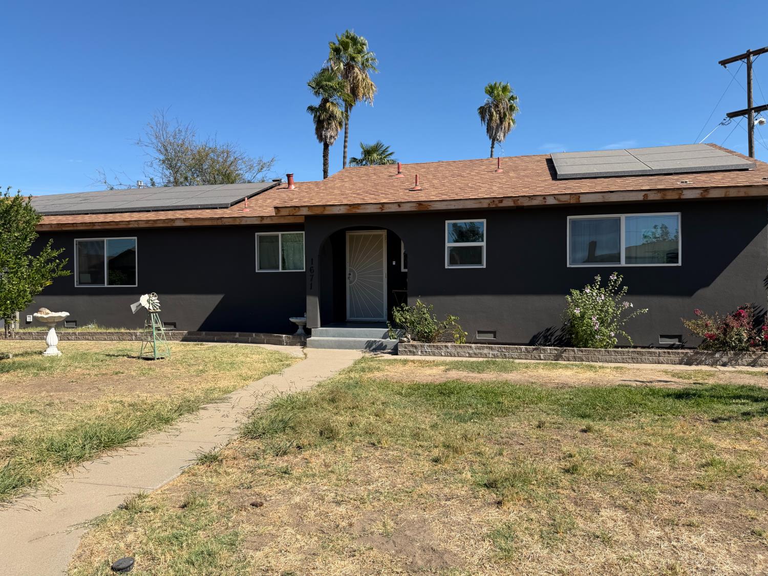 1671 Shirley Ct, Modesto, CA 95358-1621