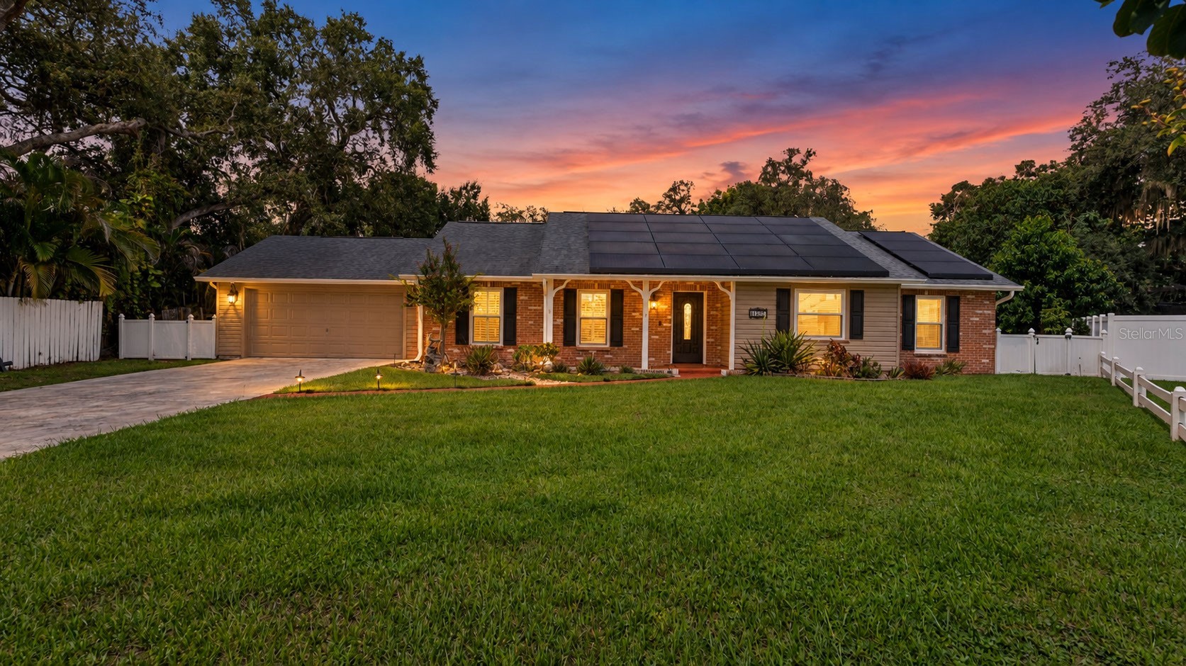 5304 ROSECREST CIRCLE