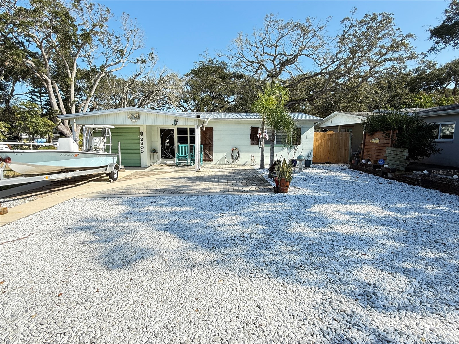 2805 SAXON DRIVE