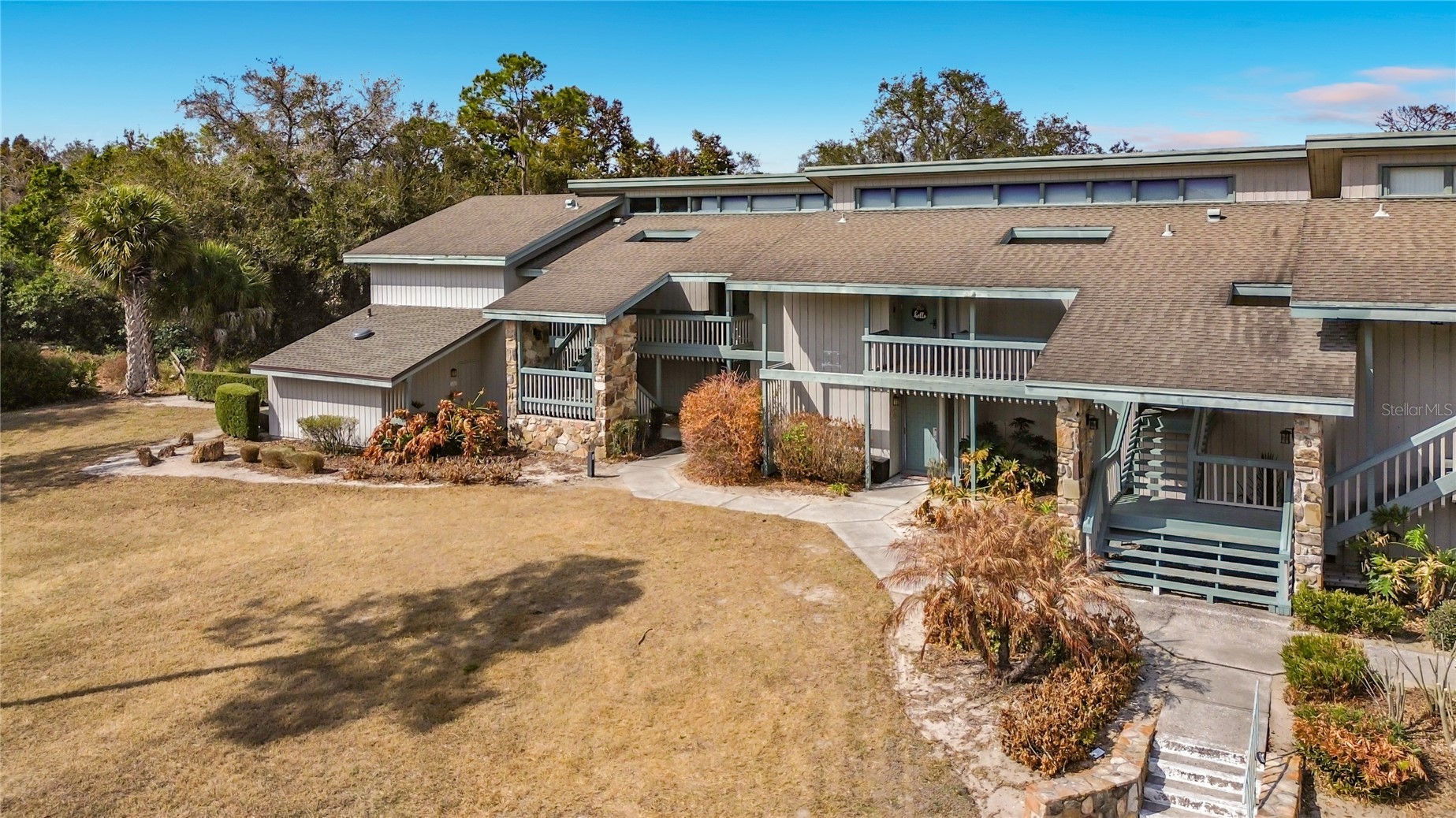 4196 ABBEY COURT 4196
