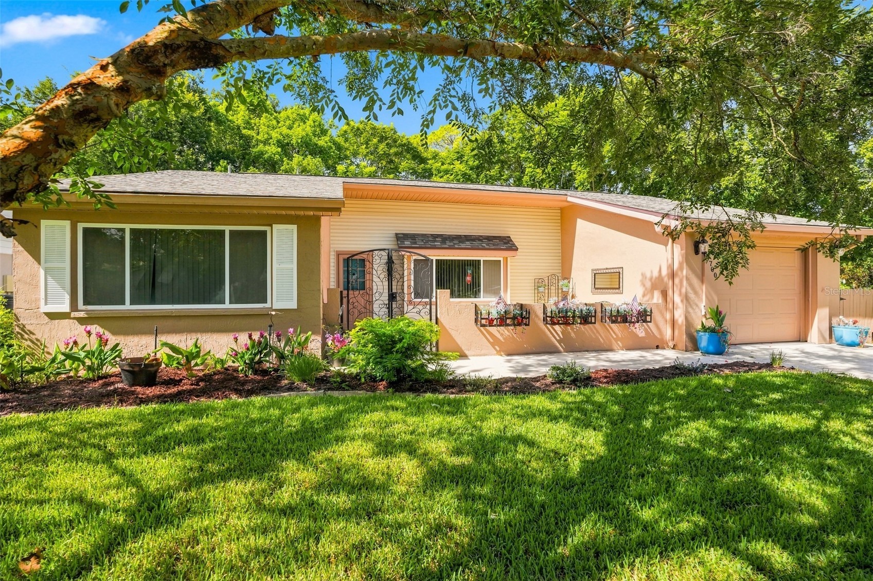 8700 POWDERHORN ROW