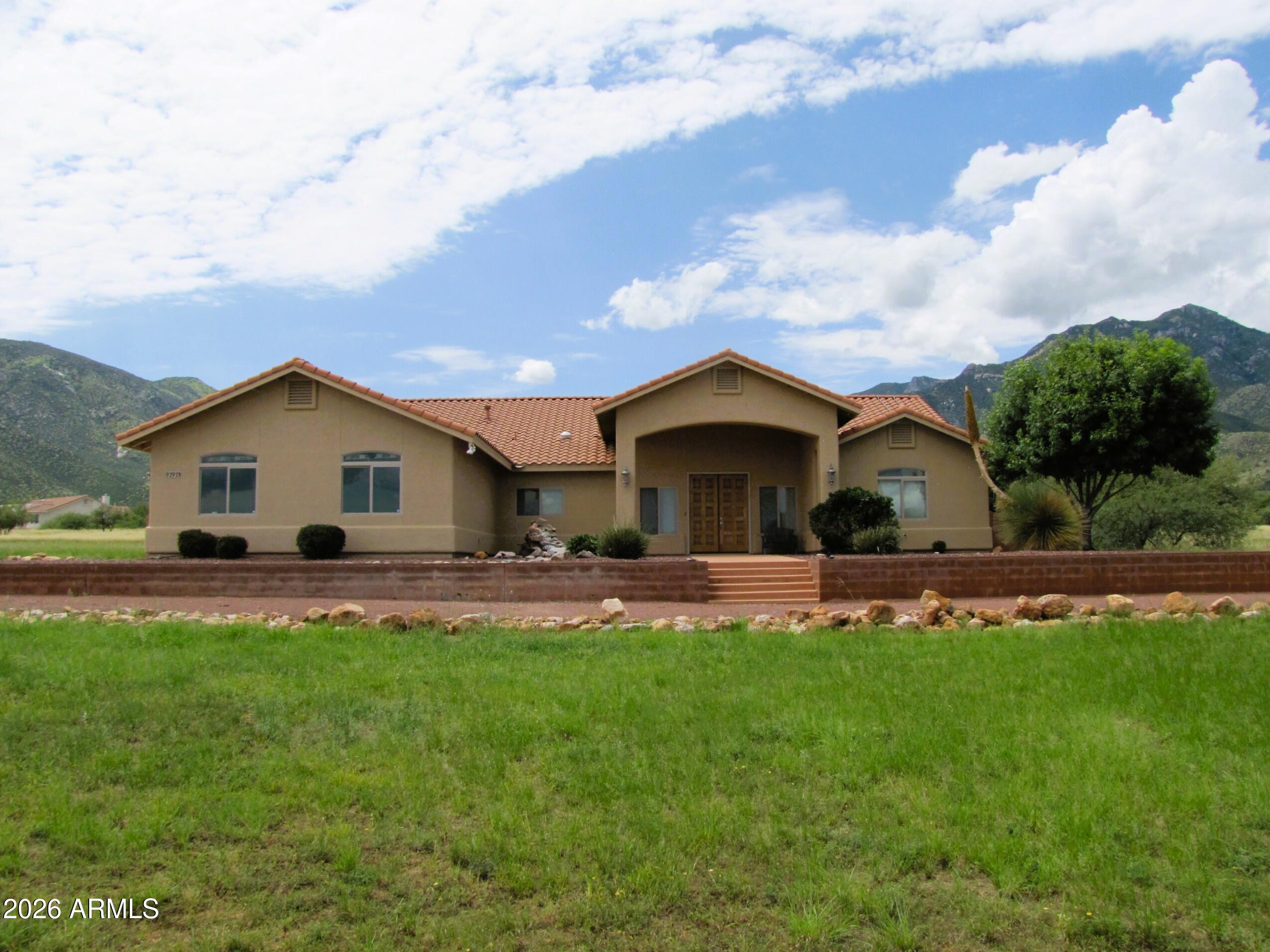 9292 S LIPPIZAN Place, Hereford, AZ 85615