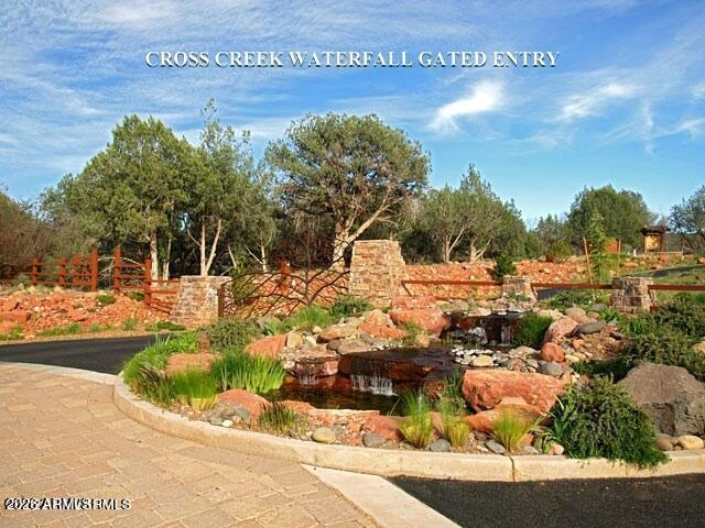240 CROSS CREEK Circle 71, Sedona, AZ 86336