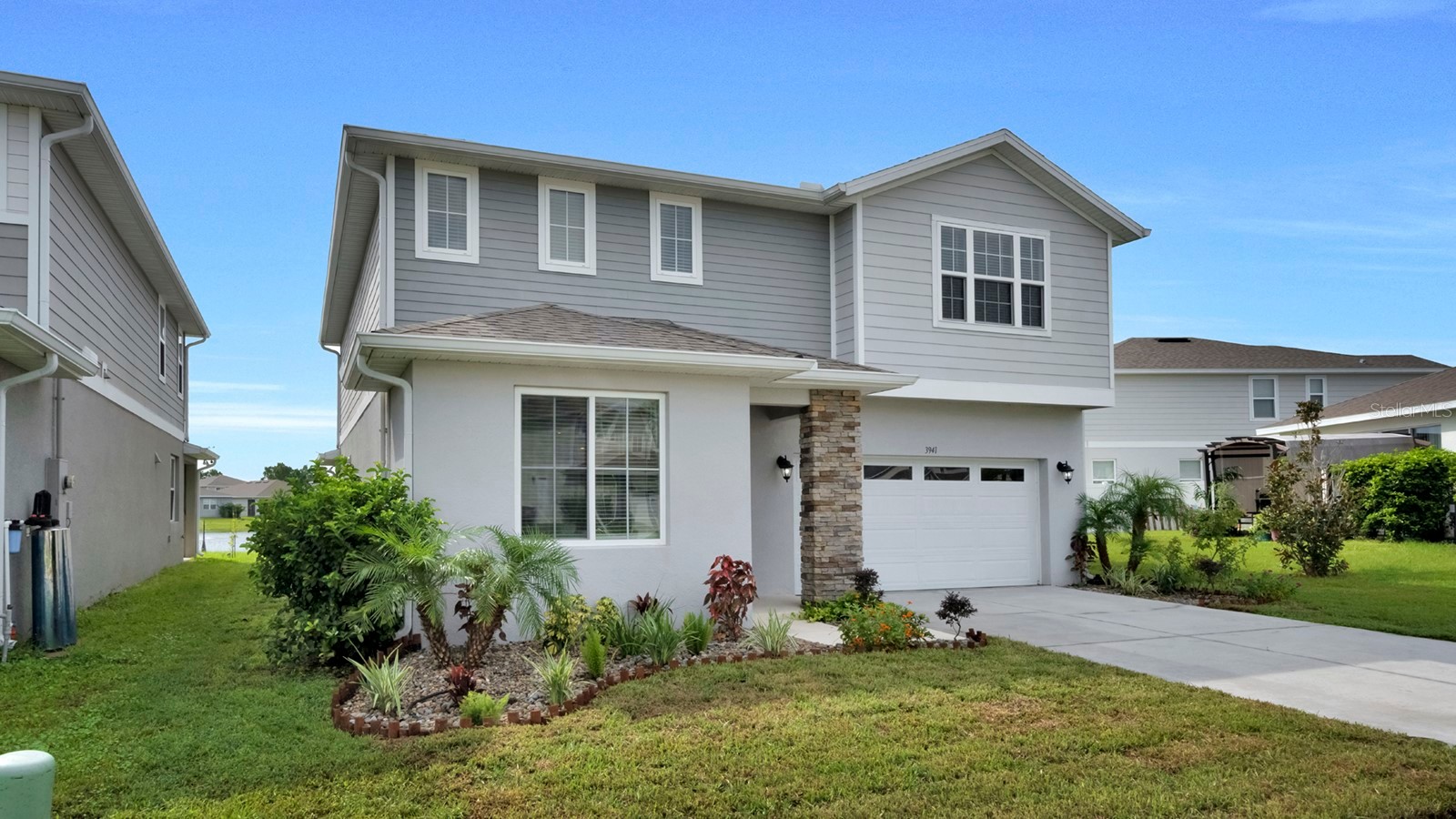 3941 SOUTHERN VISTA LOOP